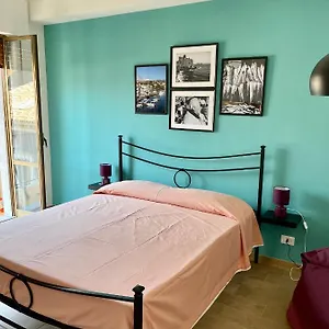 Stanza In Condiviso Double With Private Bathroom And Balcony In A Shared House Aeroporto di Catania Fontana Rossa