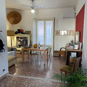 Central Station House Cettina Aeroporto di Catania Fontana Rossa